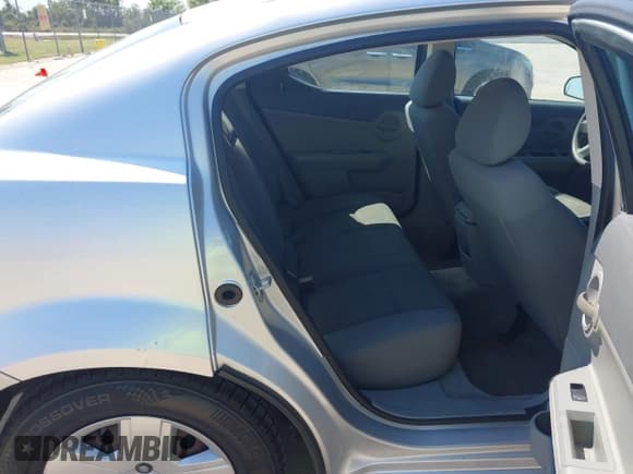 ✅ 2008 Dodge Avenger SE • VIN: 1B3LC46K68N611672 • Лот: 43344463. Опубликован ранее на IAAI с пробегом 287 753 миль. Бесплатный доступ к архиву аукционных продаж из США и подробный отчёт об истории автомобиля на DreamBid. Изображение 8.