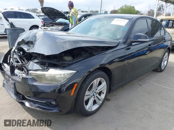 ✅ 2016 BMW 3 Series 328i • VIN: WBA8E9C57GK645661 • Lot: 41933277. Listed on IAAI with 144,996 mi. Free auction sales archive from the USA and detailed vehicle history report at DreamBid. Image 2.
