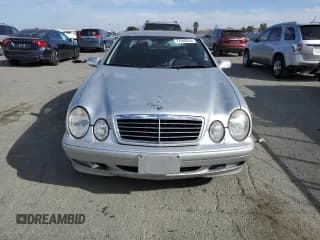 ✅ 2000 Mercedes-Benz CLK 320/430 • VIN: WDBLJ65G8YF122308 • Лот: 77449314. Опубликован ранее на Copart с пробегом 105 121 миль. Бесплатный доступ к архиву аукционных продаж из США и подробный отчёт об истории автомобиля на DreamBid. Изображение 5.