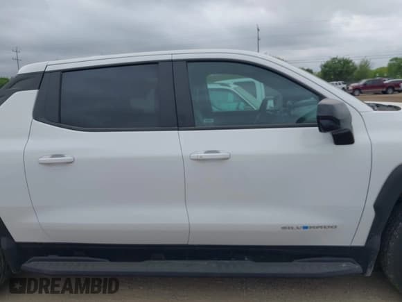 ✅ 2024 Chevrolet Silverado EV Work Truck • VIN: 1GC10VEL9RU200904 • Лот: 41875208. Опубликован ранее на IAAI с пробегом 10 823 миль. Бесплатный доступ к архиву аукционных продаж из США и подробный отчёт об истории автомобиля на DreamBid. Изображение 14.