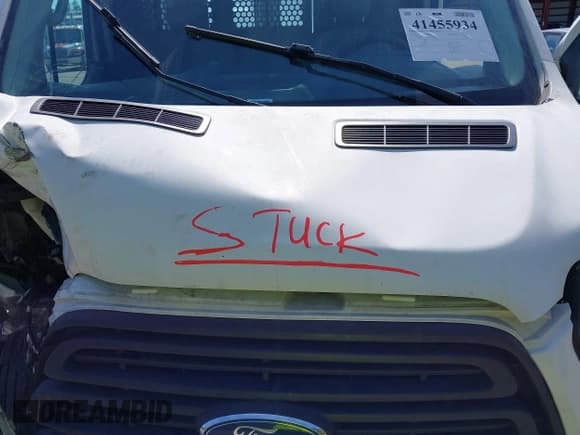 ✅ 2015 Ford Transit Cargo • VIN: 1FTNR1CM2FKB24963 • Lot: 41455934. Wystawiony na IAAI z przebiegiem 220 106 mil. Bezpłatny archiwum sprzedaży aukcyjnych z USA i szczegółowy raport historii pojazdu na DreamBid. Zdjęcie 10.