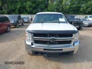✅ 2008 Chevrolet Silverado 2500HD 1LT • VIN: 1GCHK29K78E165815 • Lot: 42558979. Wystawiony na IAAI z przebiegiem 125 972 mil. Bezpłatny archiwum sprzedaży aukcyjnych z USA i szczegółowy raport historii pojazdu na DreamBid. Zdjęcie 12.