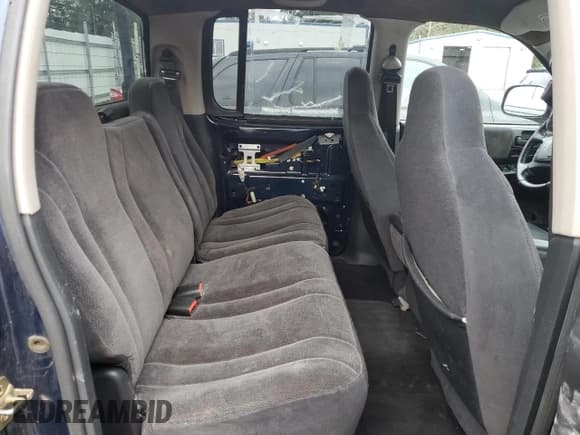 ✅ 2002 Dodge Dakota Sport • VIN: 1B7HG38N72S720953 • Lot: 43484255. Wystawiony na Copart z przebiegiem Nie podano. Bezpłatny archiwum sprzedaży aukcyjnych z USA i szczegółowy raport historii pojazdu na DreamBid. Zdjęcie 10.