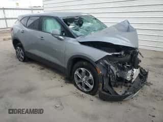 2024 Chevrolet Blazer LT with VIN 3GNKBHR41RS145956, listed as a Copart auction lot 70497844 with 5,551 mi miles and Non repairable. Bid and sale history available at DreamBid. Image 4.