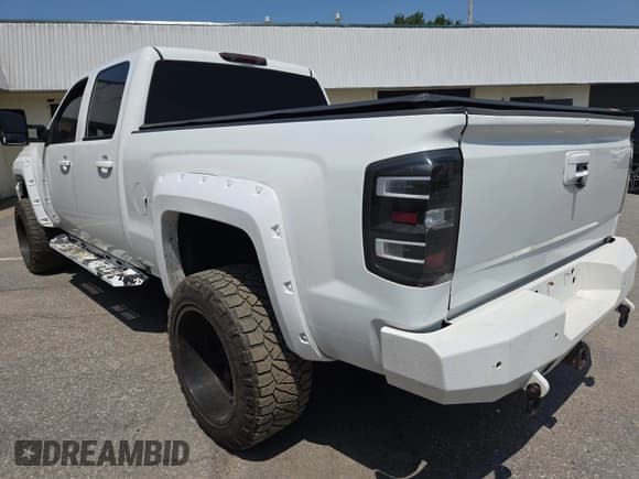 ✅ 2011 Chevrolet Silverado 2500HD LT • VIN: 1GC1KXCG6BF222090 • Лот: 42415109. Опубликован ранее на IAAI с пробегом 170 910 миль. Бесплатный доступ к архиву аукционных продаж из США и подробный отчёт об истории автомобиля на DreamBid. Изображение 3.