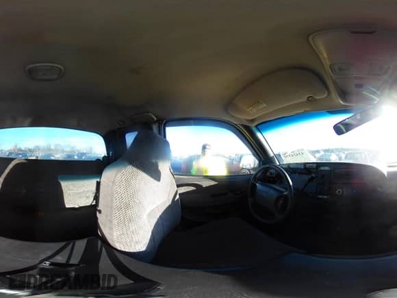 2000 Dodge 1500 with VIN 3B7HF13Z2YG149468, listed as a IAAI auction lot 43424370 with 170,729 mi miles and . Bid and sale history available at DreamBid. Image 18.