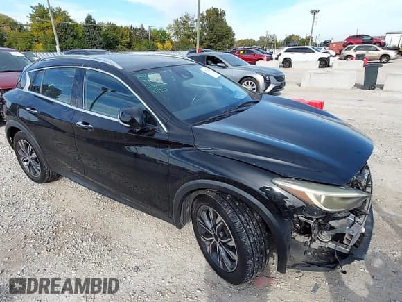 ✅ 2017 Infiniti QX30 Premium • VIN: SJKCH5CR0HA026128 • Лот: 43556047. Опубликован ранее на IAAI с пробегом 52 173 миль. Бесплатный доступ к архиву аукционных продаж из США и подробный отчёт об истории автомобиля на DreamBid. Изображение 1.