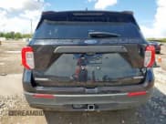 ✅ 2022 Ford Police Interceptor Utility • VIN: 1FM5K8AC8NGC23744 • Лот: 82122325. Опубликован ранее на Copart с пробегом 7 370 миль. Бесплатный доступ к архиву аукционных продаж из США и подробный отчёт об истории автомобиля на DreamBid. Изображение 6.