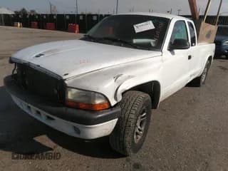 ✅ 2004 Dodge Dakota Sport • VIN: 1D7HG32N64S513715 • Lot: 42103367. Wystawiony na IAAI z przebiegiem Nie podano. Bezpłatny archiwum sprzedaży aukcyjnych z USA i szczegółowy raport historii pojazdu na DreamBid. Zdjęcie 2.