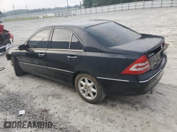 ✅ 2003 Mercedes-Benz C 240 • VIN: WDBRF61JX3F423877 • Lot: 69543235. Listed on Copart with 171,614 mi. Free auction sales archive from the USA and detailed vehicle history report at DreamBid. Image 2.