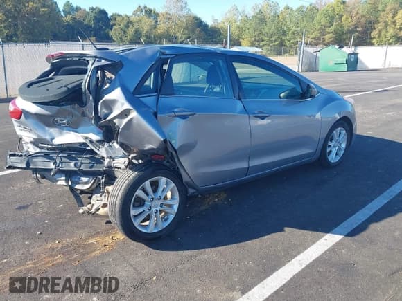 ✅ 2014 Hyundai Elantra • VIN: KMHD35LHXEU198539 • Lot: 43459378. Listed on IAAI with 103,617 mi. Free auction sales archive from the USA and detailed vehicle history report at DreamBid. Image 4.