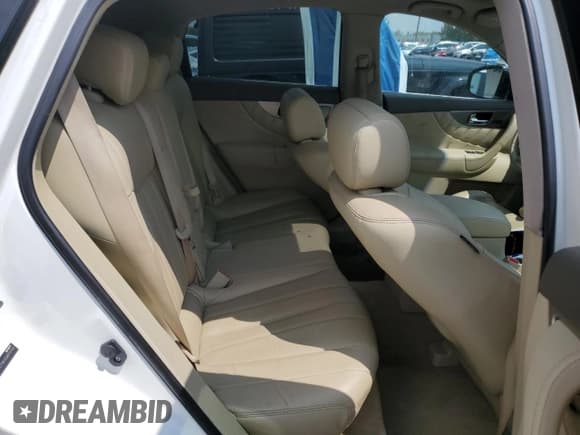 ✅ 2016 Infiniti QX70 • VIN: JN8CS1MU5GM670158 • Lot: 71208415. Listed on Copart with 128,324 mi. Free auction sales archive from the USA and detailed vehicle history report at DreamBid. Image 11.