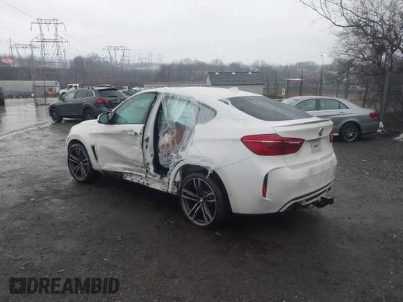 ✅ 2016 BMW X6 M • VIN: 5YMKW8C50G0R43150 • Lot: 41463258. Listed on IAAI with 81,202 mi. Free auction sales archive from the USA and detailed vehicle history report at DreamBid. Image 3.