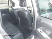 ✅ 2017 Jeep Compass High Altitude • VIN: 1C4NJDEB1HD171980 • Lot: 43665749. Wystawiony na IAAI z przebiegiem 111 542 mil. Bezpłatny archiwum sprzedaży aukcyjnych z USA i szczegółowy raport historii pojazdu na DreamBid. Zdjęcie 8.