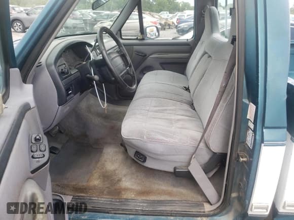 ✅ 1996 Ford F-150 • VIN: 2FTEF15N4TCA01681 • Lot: 70951194. Wystawiony na Copart z przebiegiem 102 388 mil. Bezpłatny archiwum sprzedaży aukcyjnych z USA i szczegółowy raport historii pojazdu na DreamBid. Zdjęcie 7.