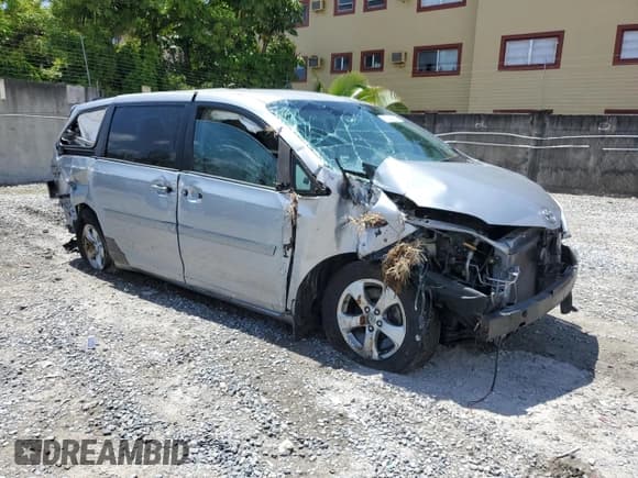 ✅ 2012 Toyota Sienna LE AAS • VIN: 5TDKK3DC3CS208433 • Lot: 60244815. Listed on Copart with 127,481 mi. Free auction sales archive from the USA and detailed vehicle history report at DreamBid. Image 4.