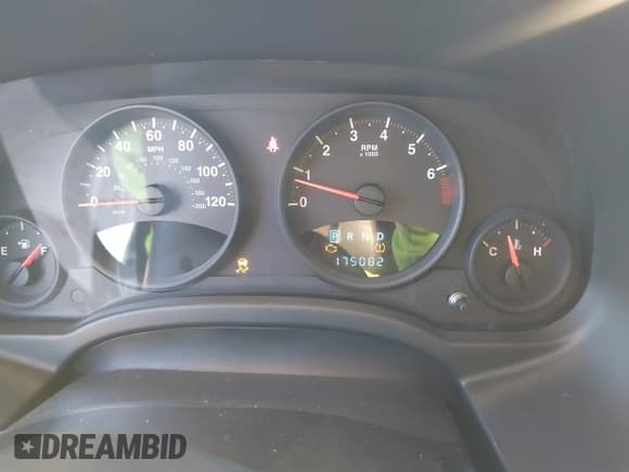 ✅ 2012 Jeep Patriot Sport • VIN: 1C4NJPBBXCD673952 • Lot: 43125806. Listed on IAAI with 175,082 mi. Free auction sales archive from the USA and detailed vehicle history report at DreamBid. Image 7.