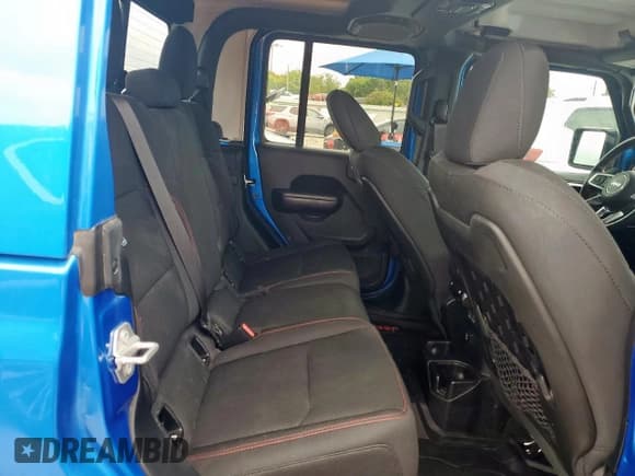 ✅ 2020 Jeep Gladiator Rubicon • VIN: 1C6JJTBG4LL161927 • Лот: 71211695. Опубликован ранее на Copart с пробегом 25 094 миль. Бесплатный доступ к архиву аукционных продаж из США и подробный отчёт об истории автомобиля на DreamBid. Изображение 10.