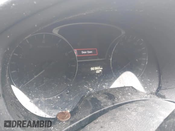 ✅ 2014 Nissan Altima 2.5 • VIN: 1N4AL3AP1EC171327 • Lot: 42275884. Listed on IAAI with 96,960 mi. Free auction sales archive from the USA and detailed vehicle history report at DreamBid. Image 7.