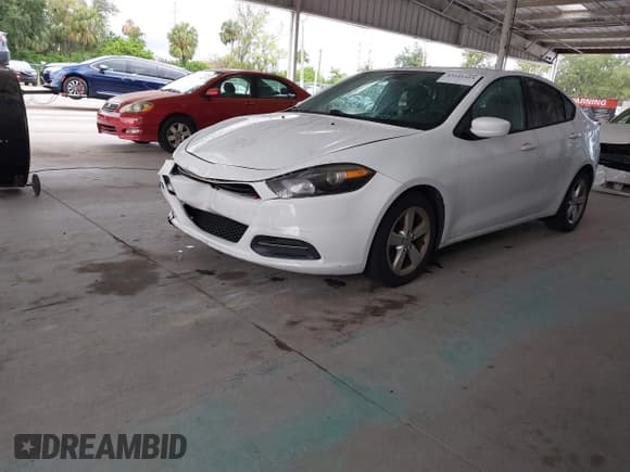✅ 2015 Dodge Dart SXT • VIN: 1C3CDFBB3FD159412 • Lot: 43542564. Listed on IAAI with 131,096 mi. Free auction sales archive from the USA and detailed vehicle history report at DreamBid. Image 17.