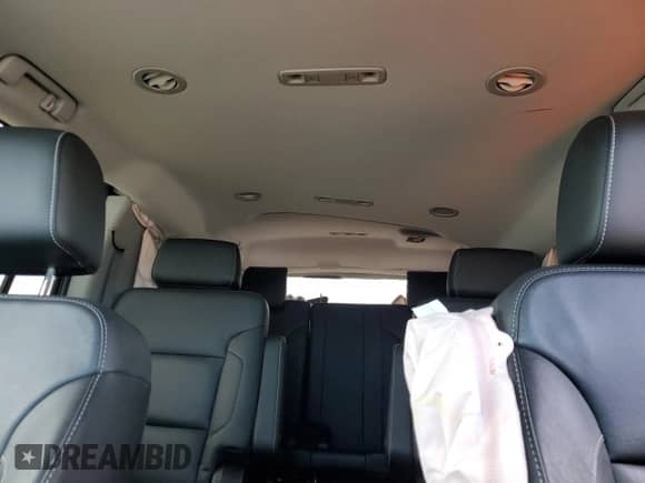 2020 Chevrolet Suburban LT z VIN 1GNSCHKC2LR173788, wystawiony jako Copart lot #69171084 z przebiegiem 66 056 mil mil oraz Szkoda całkowita • Salvage title. Historia ofert i sprzedaży dostępna na DreamBid. Obrazek 10.