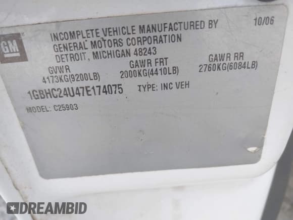 ✅ 2007 Chevrolet Silverado 2500HD Work Truck • VIN: 1GBHC24U47E174075 • Lot: 42147659. Wystawiony na IAAI z przebiegiem Nie podano. Bezpłatny archiwum sprzedaży aukcyjnych z USA i szczegółowy raport historii pojazdu na DreamBid. Zdjęcie 9.