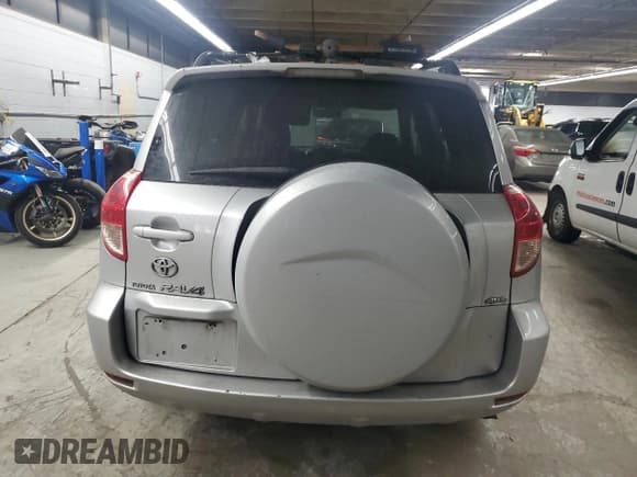 ✅ 2007 Toyota RAV4 • VIN: JTMBD33V375083913 • Lot: 93453015. Wystawiony na Copart z przebiegiem 198 253 mil. Bezpłatny archiwum sprzedaży aukcyjnych z USA i szczegółowy raport historii pojazdu na DreamBid. Zdjęcie 6.