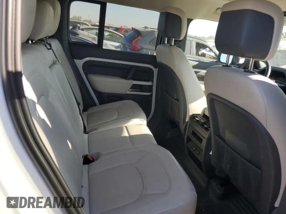 ✅ 2023 Land Rover Defender S • VIN: SALEJ7EX4P2136124 • Lot: 80471675. Listed on Copart with 61,340 mi. Free auction sales archive from the USA and detailed vehicle history report at DreamBid. Image 10.