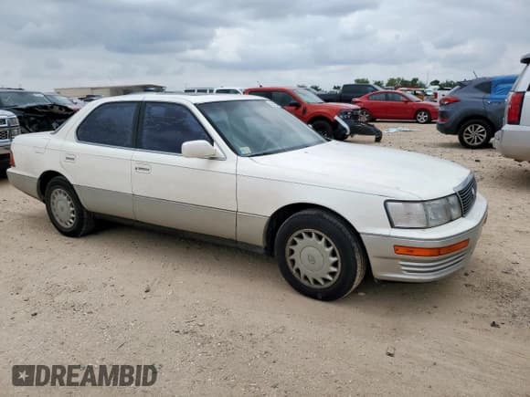 ✅ 1990 Lexus LS • VIN: JT8UF11E0L0003497 • Lot: 58539825. Wystawiony na Copart z przebiegiem 192 016 mil. Bezpłatny archiwum sprzedaży aukcyjnych z USA i szczegółowy raport historii pojazdu na DreamBid. Zdjęcie 4.
