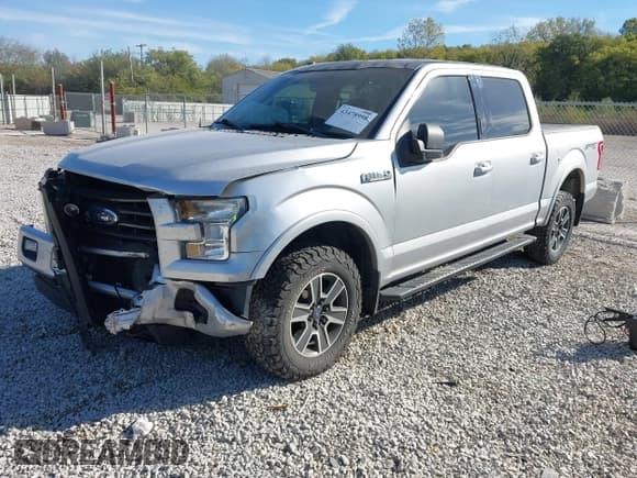 ✅ 2016 Ford F-150 XLT • VIN: 1FTEW1EF6GFD54216 • Лот: 43478998. Опубликован ранее на IAAI с пробегом 192 411 миль. Бесплатный доступ к архиву аукционных продаж из США и подробный отчёт об истории автомобиля на DreamBid. Изображение 17.