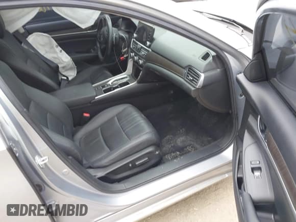 ✅ 2022 Honda Accord Touring • VIN: 1HGCV3F9XNA006641 • Lot: 42346228. Wystawiony na IAAI z przebiegiem 71 411 mil. Bezpłatny archiwum sprzedaży aukcyjnych z USA i szczegółowy raport historii pojazdu na DreamBid. Zdjęcie 5.