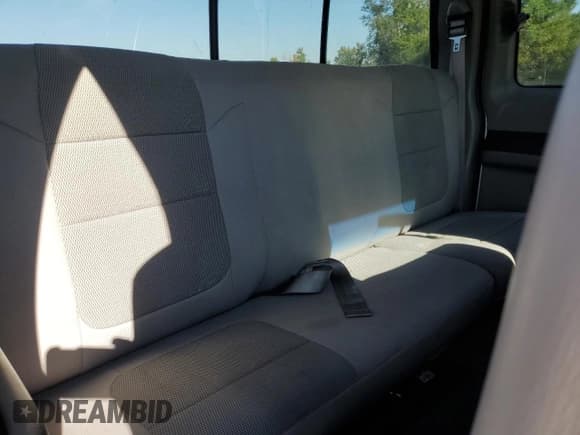 ✅ 2005 Ford F-350 XL • VIN: 1FTWX31P25EC99701 • Лот: 80155845. Опубликован ранее на Copart с пробегом 196 192 миль. Бесплатный доступ к архиву аукционных продаж из США и подробный отчёт об истории автомобиля на DreamBid. Изображение 10.