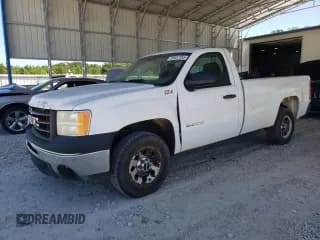 ✅ 2013 GMC Sierra 1500 Work Truck • VIN: 1GTN1TEX3DZ221779 • Лот: 65957355. Опубликован ранее на Copart с пробегом 206 309 миль. Бесплатный доступ к архиву аукционных продаж из США и подробный отчёт об истории автомобиля на DreamBid. Изображение 1.