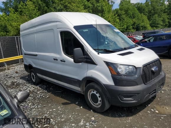 ✅ 2021 Ford Transit Cargo • VIN: 1FTBR1X82MKA08353 • Lot: 58431105. Listed on Copart with 100,195 mi. Free auction sales archive from the USA and detailed vehicle history report at DreamBid. Image 4.