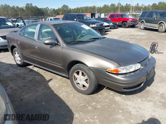 ✅ 2002 Oldsmobile Alero GL1 • VIN: 1G3NL52E82C172314 • Lot: 41465789. Wystawiony na IAAI z przebiegiem 118 427 mil. Bezpłatny archiwum sprzedaży aukcyjnych z USA i szczegółowy raport historii pojazdu na DreamBid. Zdjęcie 1.