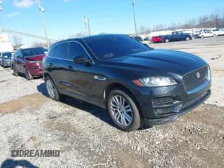 ✅ 2019 Jaguar F-Pace 25t Prestige • VIN: SADCK2GX1KA392946 • Lot: 41133328. Wystawiony na IAAI z przebiegiem 146 834 mil. Bezpłatny archiwum sprzedaży aukcyjnych z USA i szczegółowy raport historii pojazdu na DreamBid. Zdjęcie 1.