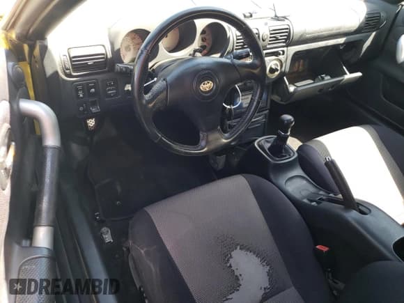 ✅ 2000 Toyota MR2 • VIN: JTDFR3200Y0014930 • Лот: 67971775. Опубликован ранее на Copart с пробегом 94 012 миль. Бесплатный доступ к архиву аукционных продаж из США и подробный отчёт об истории автомобиля на DreamBid. Изображение 8.