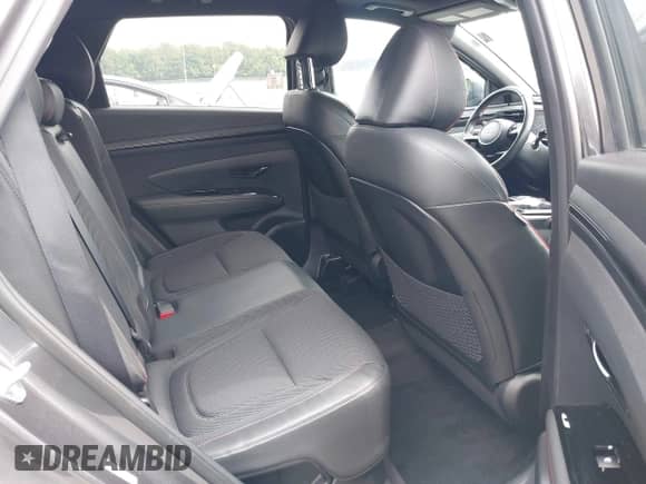 2024 Hyundai Tucson N Line z VIN KM8JFCD14RU146989, wystawiony jako IAAI lot #42953948 z przebiegiem 224 172 mil mil oraz . Historia ofert i sprzedaży dostępna na DreamBid. Obrazek 8.