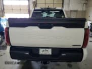 ✅ 2025 Toyota Tundra TRD Pro Hybrid • VIN: 5TFPC5DB7SX086741 • Lot: 84304714. Wystawiony na Copart z przebiegiem 1 516 mil. Bezpłatny archiwum sprzedaży aukcyjnych z USA i szczegółowy raport historii pojazdu na DreamBid. Zdjęcie 6.