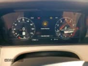 ✅ 2018 Land Rover Range Rover Velar S • VIN: SALYB2RV6JA725291 • Lot: 84925935. Wystawiony na Copart z przebiegiem 117 020 mil. Bezpłatny archiwum sprzedaży aukcyjnych z USA i szczegółowy raport historii pojazdu na DreamBid. Zdjęcie 9.