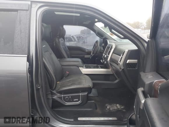 ✅ 2017 Ford F-250 Lariat • VIN: 1FT7W2BT4HEB51261 • Lot: 43745317. Listed on IAAI with 200,285 mi. Free auction sales archive from the USA and detailed vehicle history report at DreamBid. Image 5.