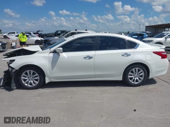 ✅ 2016 Nissan Altima SV • VIN: 1N4AL3AP9GC118264 • Lot: 42567959. Wystawiony na IAAI z przebiegiem 46 021 mil. Bezpłatny archiwum sprzedaży aukcyjnych z USA i szczegółowy raport historii pojazdu na DreamBid. Zdjęcie 15.