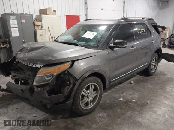 ✅ 2013 Ford Explorer XLT • VIN: 1FM5K7D88DGA25830 • Lot: 41712216. Wystawiony na IAAI z przebiegiem 177 186 mil. Bezpłatny archiwum sprzedaży aukcyjnych z USA i szczegółowy raport historii pojazdu na DreamBid. Zdjęcie 2.