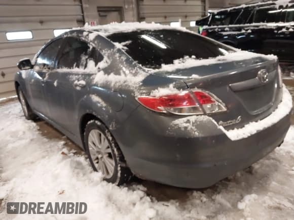 ✅ 2010 Mazda 6 i Touring • VIN: 1YVHZ8CH6A5M17713 • Lot: 43817977. Listed on IAAI with 182,469 mi. Free auction sales archive from the USA and detailed vehicle history report at DreamBid. Image 3.
