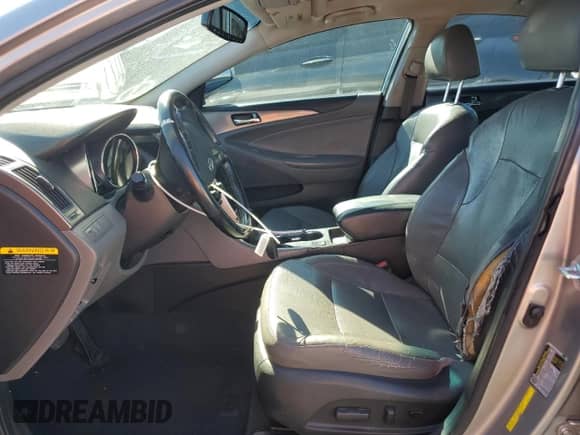 2013 Hyundai Sonata Limited с VIN KMHEC4A43DA051154, выставлен на аукционе Copart как лот 71517125 с пробегом 182 845 миль миль и Списание • Salvage title. История ставок и продаж доступна на DreamBid. Изображение 7.