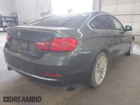 ✅ 2015 BMW 4 Series 428i xDrive • VIN: WBA4A7C52FD414734 • Lot: 42377682. Listed on IAAI with 129,264 mi. Free auction sales archive from the USA and detailed vehicle history report at DreamBid. Image 4.