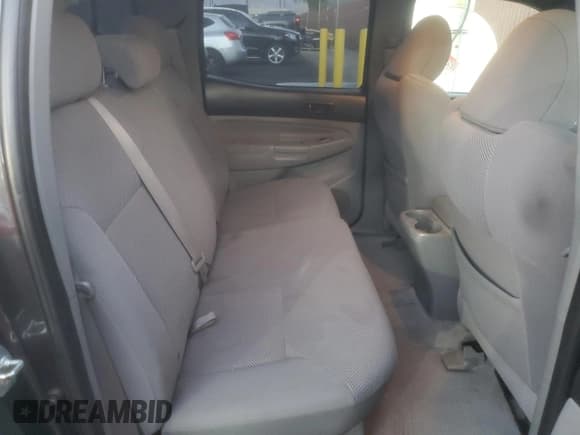 ✅ 2010 Toyota Tacoma PreRunner • VIN: 3TMJU4GN9AM104745 • Lot: 86318085. Wystawiony na Copart z przebiegiem 125 758 mil. Bezpłatny archiwum sprzedaży aukcyjnych z USA i szczegółowy raport historii pojazdu na DreamBid. Zdjęcie 10.