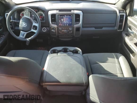 2021 Ram 1500 Warlock z VIN 1C6RR6GT3MS578319, wystawiony jako Copart lot #73610624 z przebiegiem 29 452 mil mil oraz Czysty tytuł • Clean title. Historia ofert i sprzedaży dostępna na DreamBid. Obrazek 8.