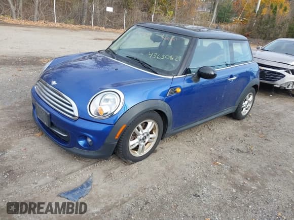 ✅ 2012 MINI Hardtop • VIN: WMWSU3C50CT262459 • Lot: 43630629. Wystawiony na IAAI z przebiegiem 105 367 mil. Bezpłatny archiwum sprzedaży aukcyjnych z USA i szczegółowy raport historii pojazdu na DreamBid. Zdjęcie 2.