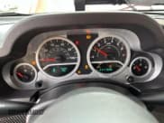 ✅ 2008 Jeep Wrangler Unlimited Rubicon • VIN: 1J8GA69198L599929 • Lot: 71301415. Wystawiony na Copart z przebiegiem 234 168 mil. Bezpłatny archiwum sprzedaży aukcyjnych z USA i szczegółowy raport historii pojazdu na DreamBid. Zdjęcie 5.